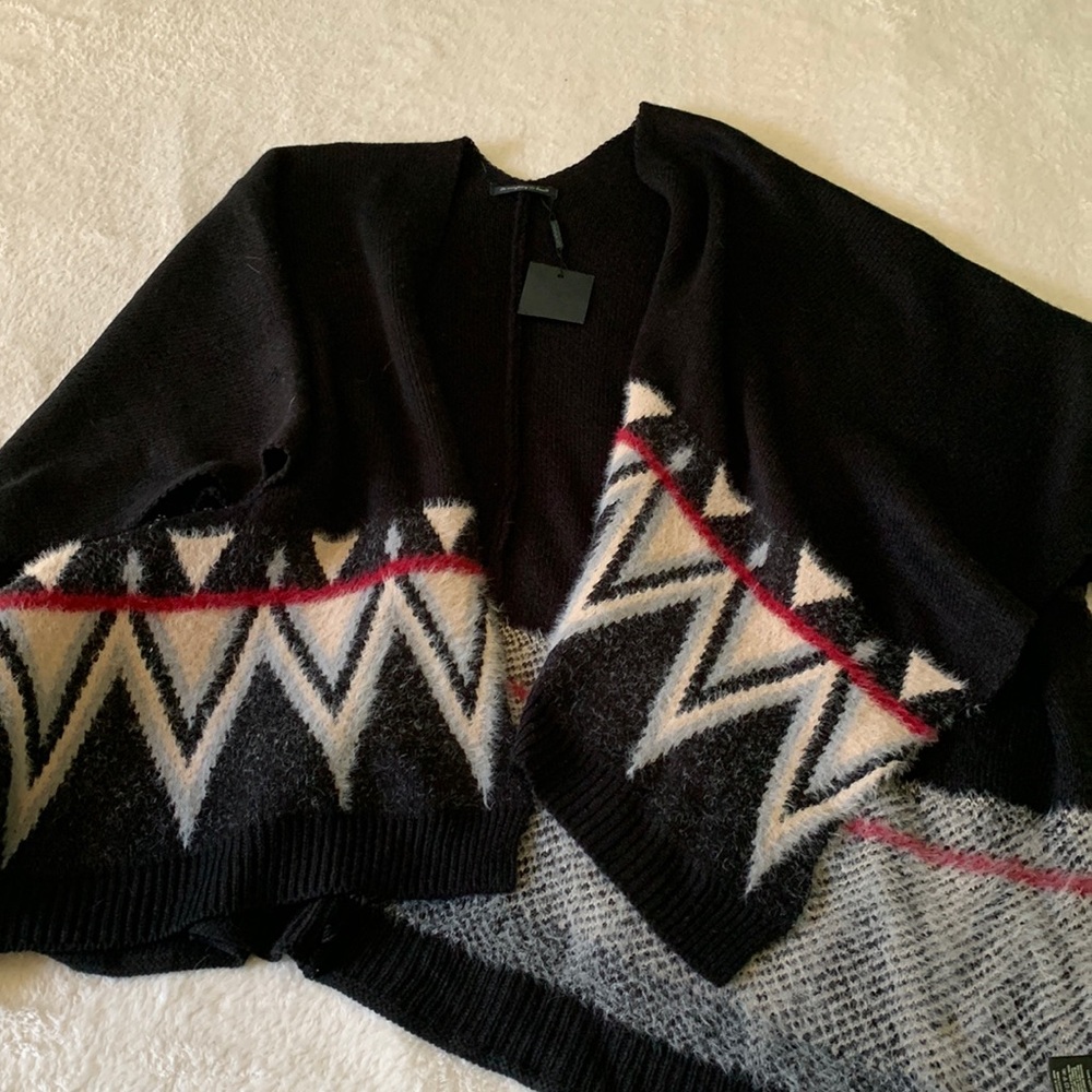 Do everything in Love sweater